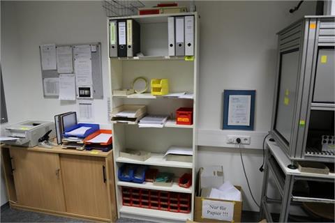 File shelf
