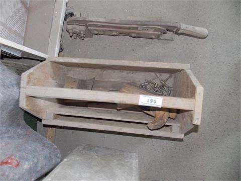 Werkzeugkasten Holz mit Inhalt