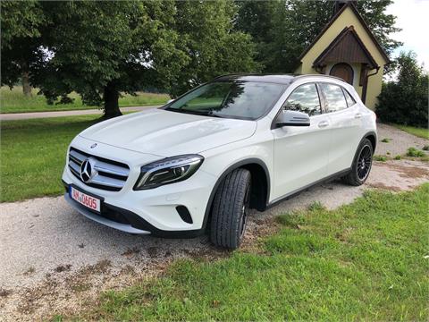 Mercedes Benz GLA 200 STYLE 7G-DCT  * PANORAMA-SD * PARK-ASSISTENT *  (Diffbest. §25a)