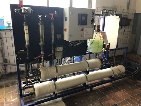 Reverse osmosis system for water softening