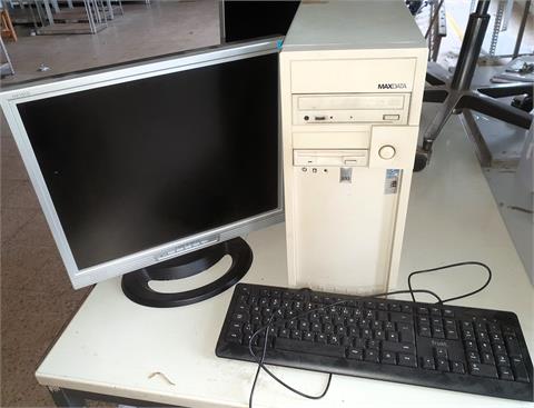 PC incl. Monitor Hanns G #19